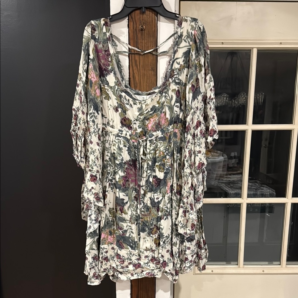 Free People Cream Tunic with Ruffled 3/4 Sleeves